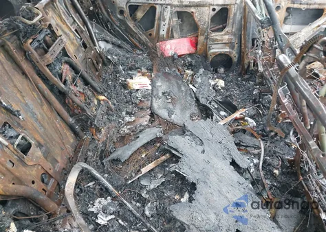 2021 Subaru Forester Touring z USA, uszkodzony, nr VIN JF2SKAXC3MH408557